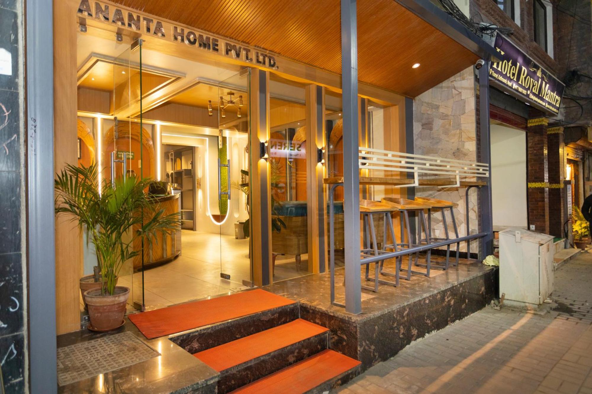 Ananta Home Kathmandu Buitenkant foto